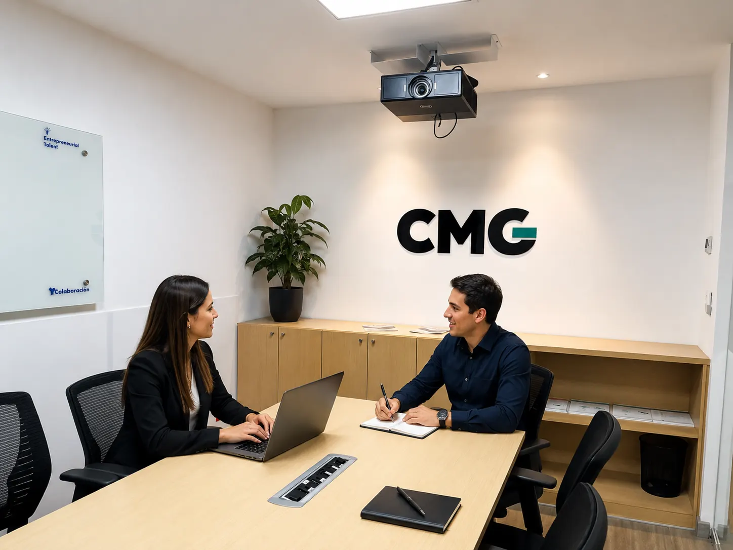 Sala de juntas con la identidad de CMG
